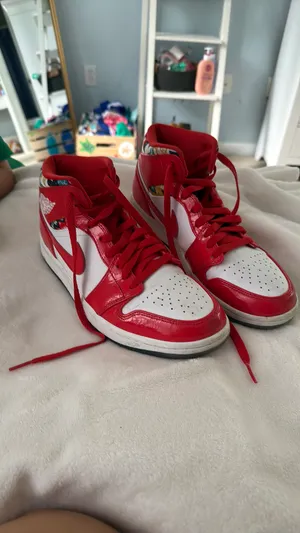 Retro Jordan Red Lightning Air 4 thumbnail 4