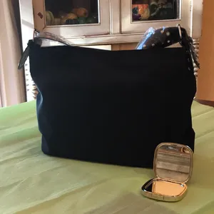 Black handbag brand new thumbnail 1