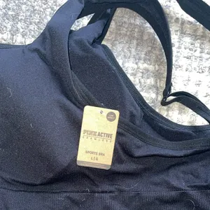 Victoria’s Secret sports bra thumbnail 3