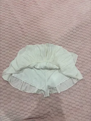 White skirt thumbnail 2
