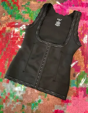 Under where black shapewear top M thumbnail 1