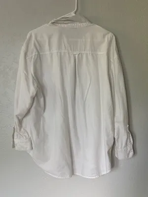 Old navy white button down shirt thumbnail 4