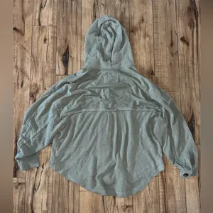 Green comfy top thumbnail 6
