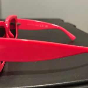 Stylish Hot Pink Sunglasses Red thumbnail 8