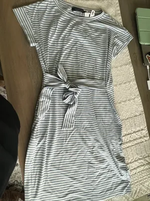 Dress Size M thumbnail 1