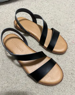 Shoes Size 7 thumbnail 1