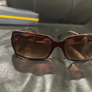 Guess Stylish Brown Sunglasses thumbnail 7