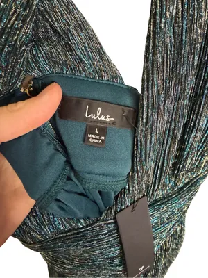 ✨‎ Lulus Ailey Gold & Teal Metallic Plissé Halter Mini Dress NWT Size L ✨ thumbnail 5