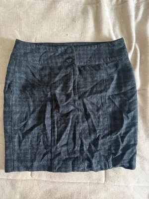 H&M Mini Plated Mini Skirt Size: 8 thumbnail 3