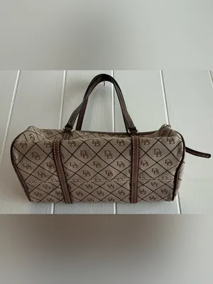 A vintage Dooney & Bourke signature jacquard barrel shoulder bag thumbnail 5