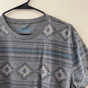 2/$15 M- American Eagle Outfitters Gray and‎ Blue Diamond Striped Crop Top thumbnail 2