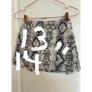 Soothfeel Tennis Skort Womens XS Black White Snakeskin Print Athletic Golf Mini‎ thumbnail 4