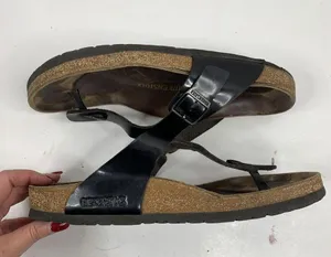 Birkenstock Size 41 10 Gizeh Sandals Birko Flor Patent Shoes Flip Flops T Straps thumbnail 4