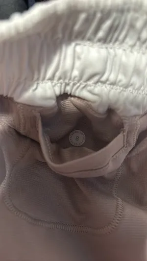 Lululemon Shorts Hotty 2.5" Penn State thumbnail 5