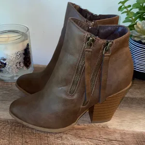 Journee Collection Heeled Ankle Booties with Dual Zippers Size 6.5 thumbnail 8