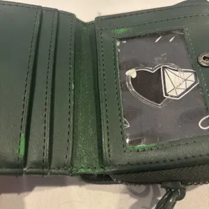 Betsey‎ Johnson XOSKULLY Dark Green Small Zip Around Wallet Wristlet READ thumbnail 6