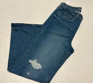 NWT Old Navy Sky-Hi Wide Leg Jeans | Women’s Size 12 thumbnail 2