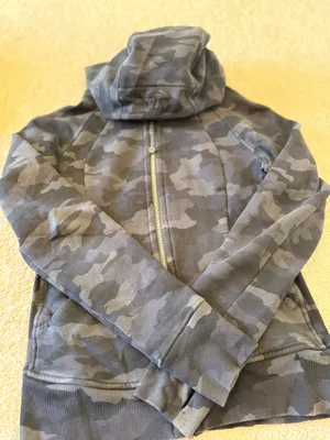 Lululemon Camo Scuba Zipup thumbnail 2