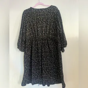 Ava & Viv Black Floral Long Sleeve Dress thumbnail 4