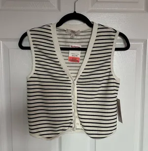 Atelier By Kirious Sweater Vest thumbnail 1
