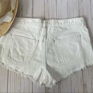 WE THE FREE White Button-Fly Denim Frayed Hem Shorts with Exposed Pockets 28 thumbnail 3