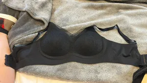 Black lace bra Size 32 D thumbnail 2