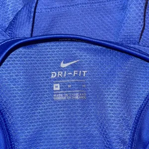 😇NIKE DRI-FIT Periwinkle TANK, Size Medium thumbnail 3