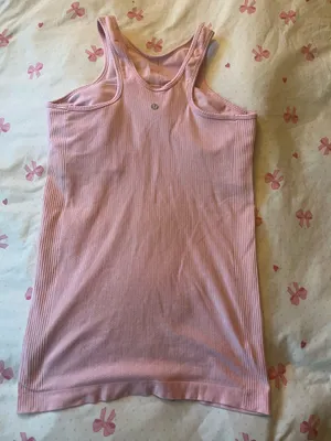 Lululemon tank top thumbnail 2