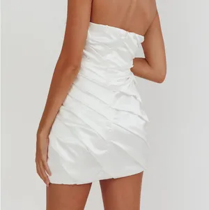 Selfie Leslie White Dress Mini Ruffle Strapless thumbnail 2