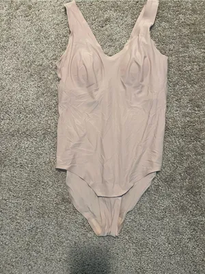 Chantelle smooth touch‎ nude bodysuit XS/S padded with snap closure thumbnail 3