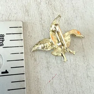 Vintage NEMO Gold Tone Rhinestone Bird Brooch Red Eye thumbnail 5