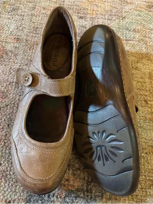 Montana West Montana Tan Brown Leather Mary Jane Flats with Adjustable Strap Sz 9 thumbnail 4