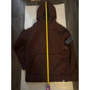 Free Planet Burgundy Sherpa Hoodie S Winter Cozycore Comfy Casual Streetwear NEW thumbnail 9