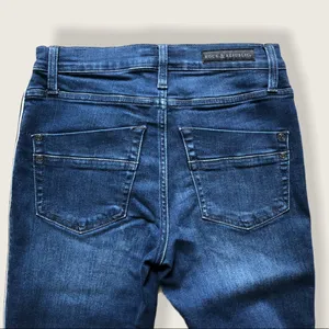 Rock & Republic Kashmiere Mid-Rise Skinny Jeans 6 thumbnail 2