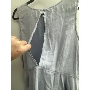 Cloth & Stone Tank Top Chambray Size M Blue Sleeveless Open Back Boho Preppy thumbnail 4