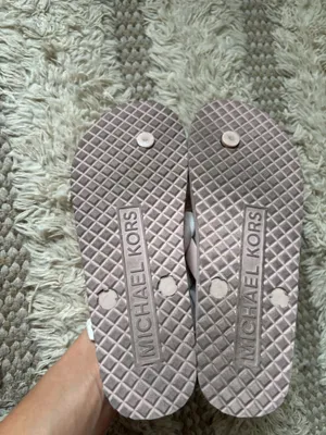 Michael Kors Light Pink Logo Medallion Flip Flop Sandals Size US 6M thumbnail 5