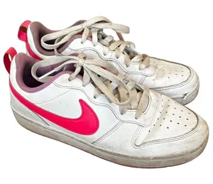 Nike Athletic‎ Shoes thumbnail 1