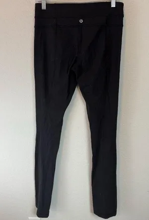 Lululemon black straight leg size 6 thumbnail 2