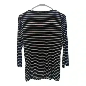 Lauren‎ Ralph Lauren Black/White Chevron V-Neck Top, Medium thumbnail 3