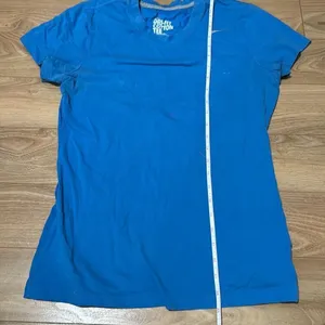 Women’s‎ Nike dri fit blue top size medium thumbnail 4