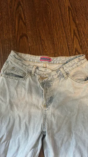 Edikted straight leg jeans thumbnail 2