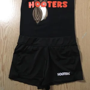 B64 #28 Womens Hooters Girl Uniform Tank Top & Shorts Black Size Xs/Xxs thumbnail 3
