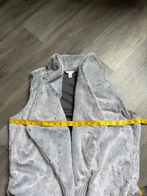 CATO Faux Fur Vest Soft Gray Open Drape With Pockets thumbnail 9