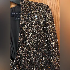 French Connection Emille Sparkle Black & Gold‎ Sequined Dress Sheer Sleeves Sz 4 thumbnail 7