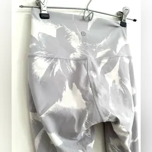 Lululemon Wunder Under High-Rise Tight 25" Flower Pop White Silver Lilac 2 thumbnail 6