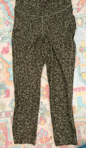 Lululemon leggings camo crop adjustable thumbnail 1