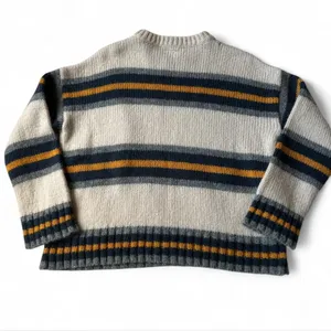 Urban Outfitters sweater thumbnail 7