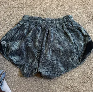 Lululemon Shorts thumbnail 2