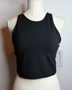 NWT Athleta Conscious Crop A-C thumbnail 1