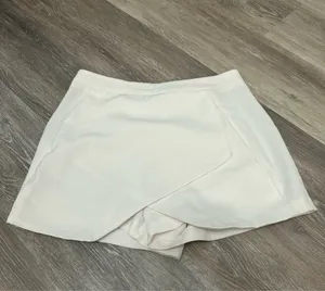 I.N. San Francisco Skort is a junior size 7. thumbnail 8